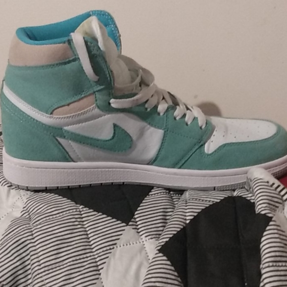 Retro Jordan One - Picture 3 of 6